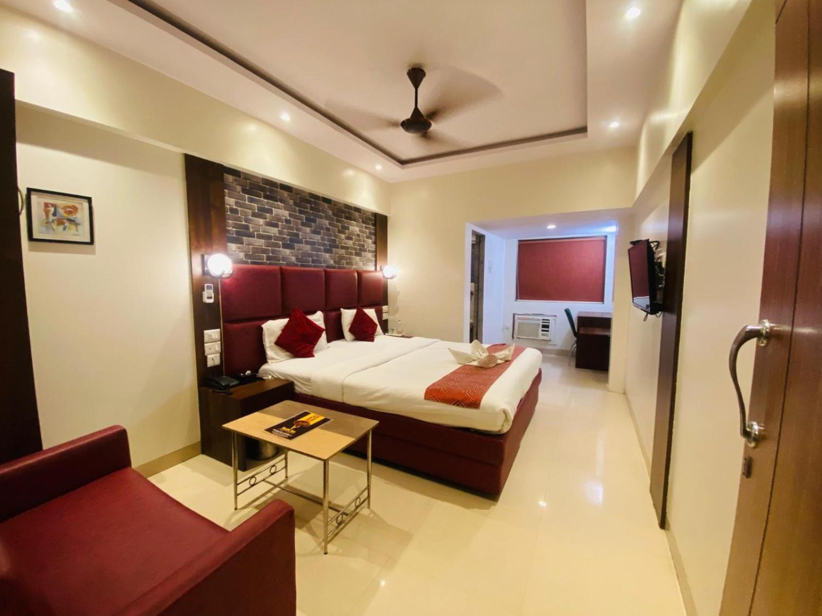 Hotel Vashi Inn Νάβι Μουμπάι Εξωτερικό φωτογραφία